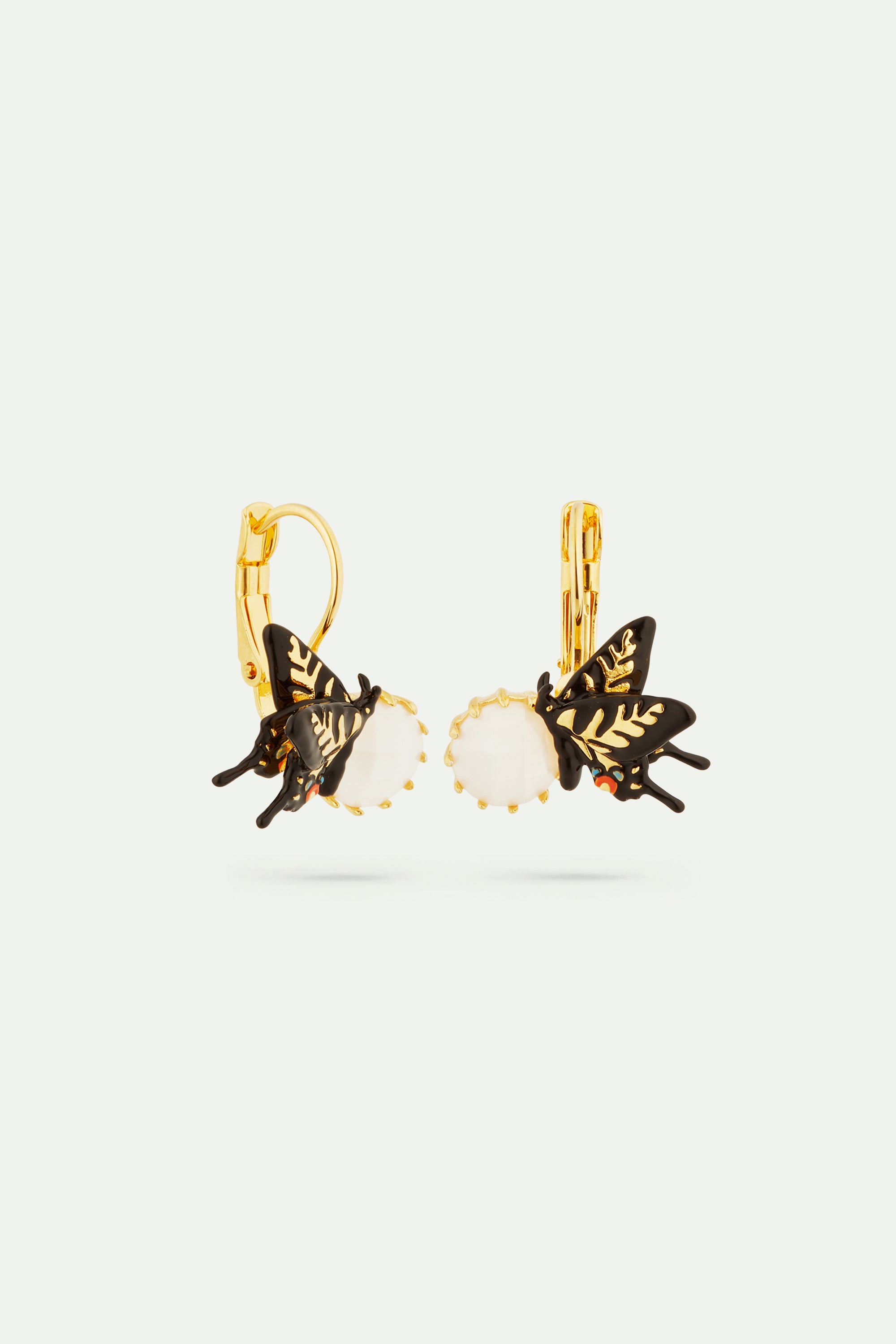 Boucles d'oreilles dormeuses, papillon et verre facetté