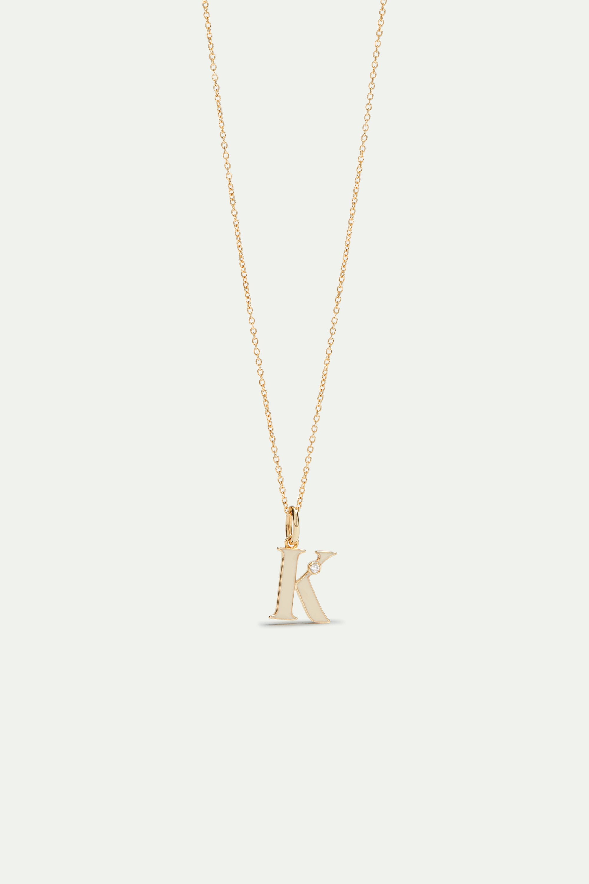 Collier pendentif lettre K