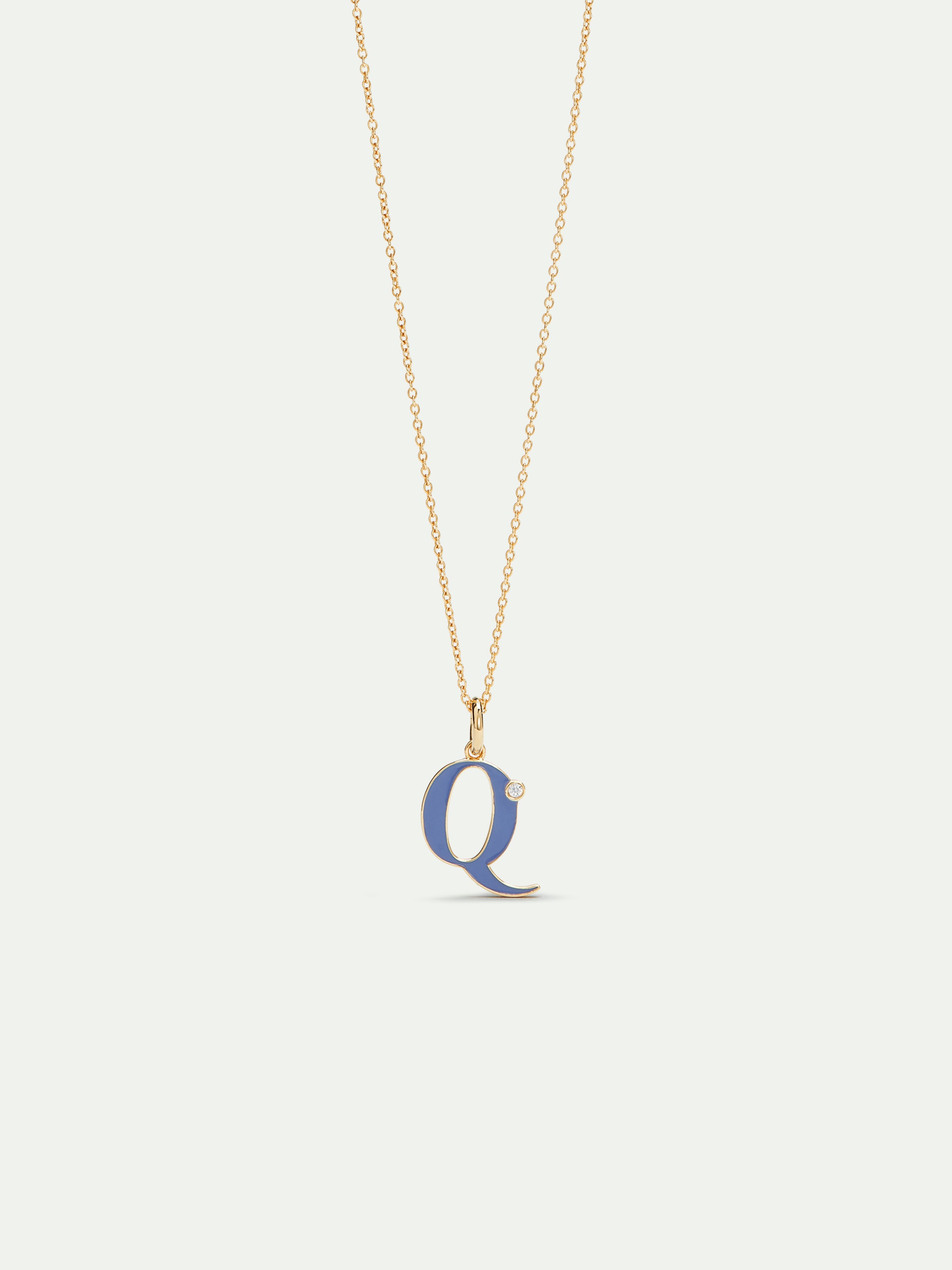 Collier pendentif lettre Q