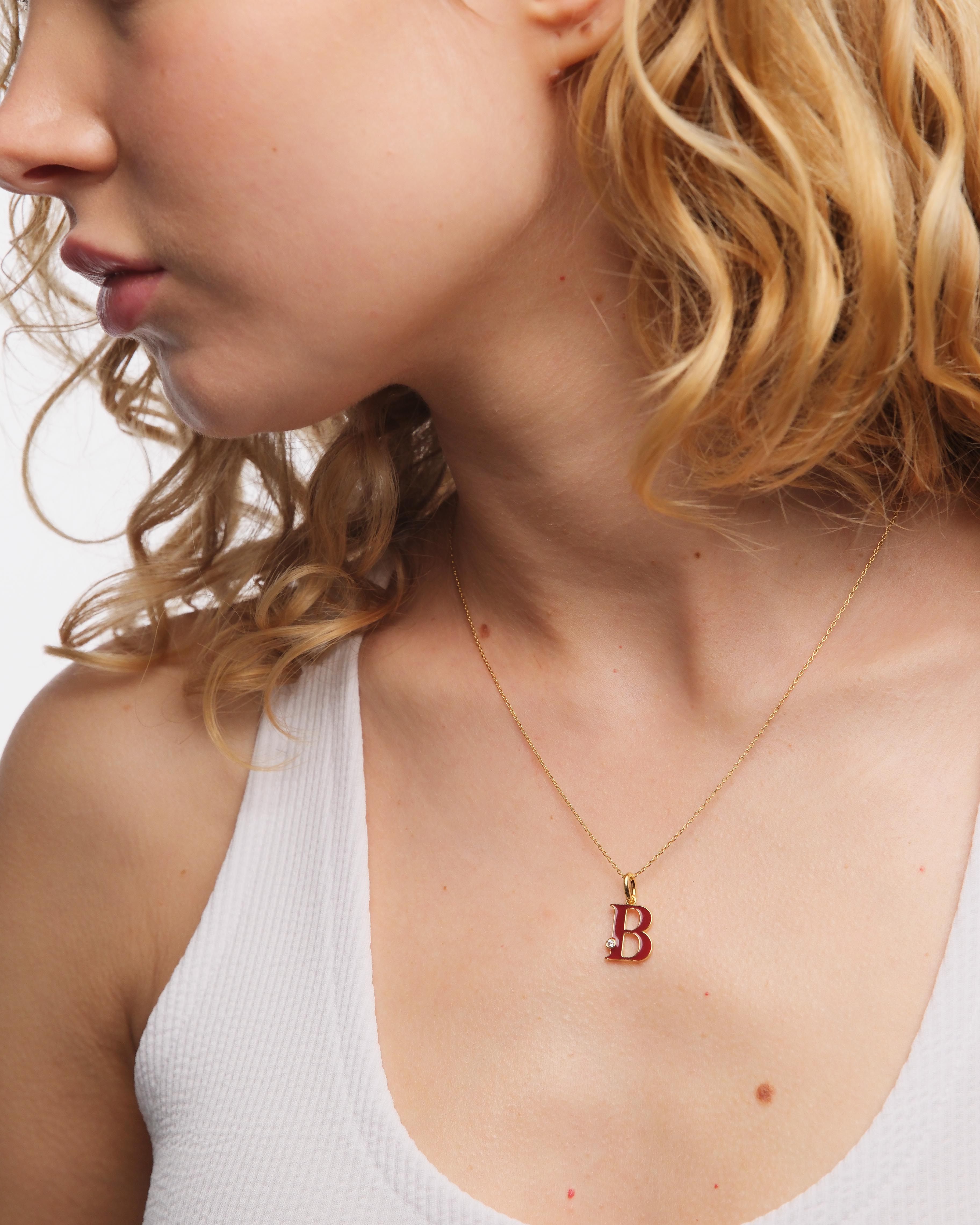 Letter B pendant necklace