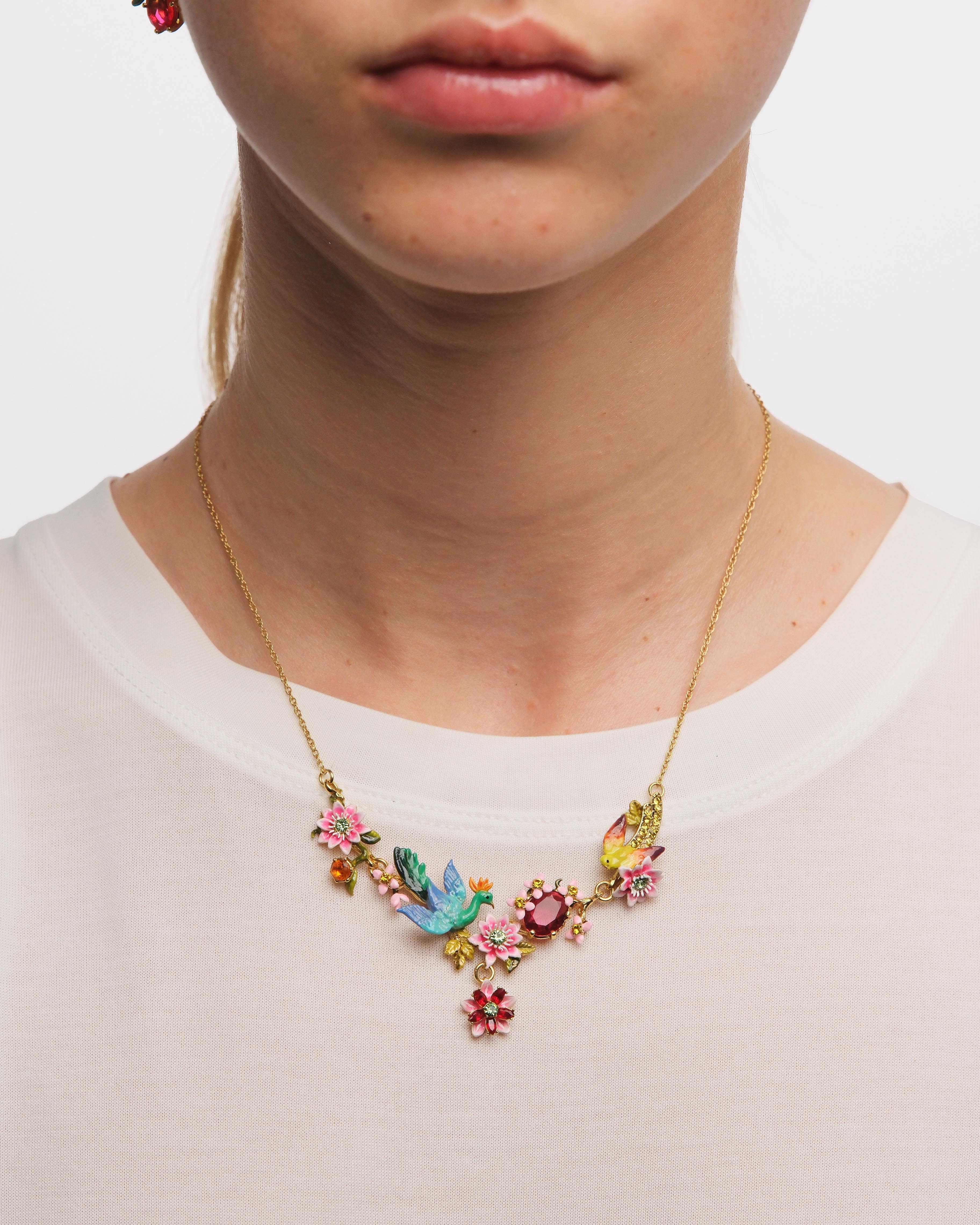 Collier plastron jardin luxuriant