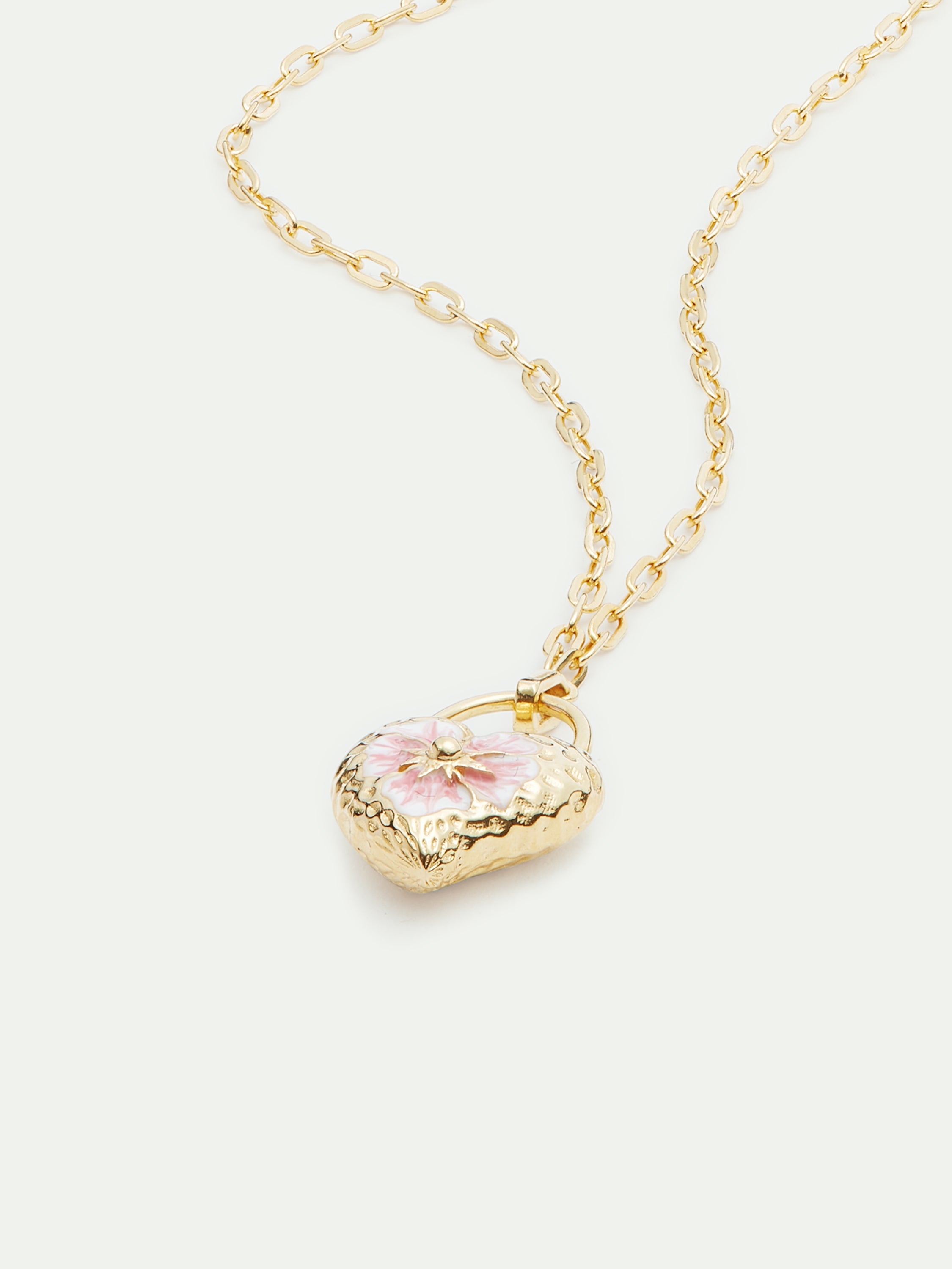 Collier pendentif médaillon cœur et fleur de pensée