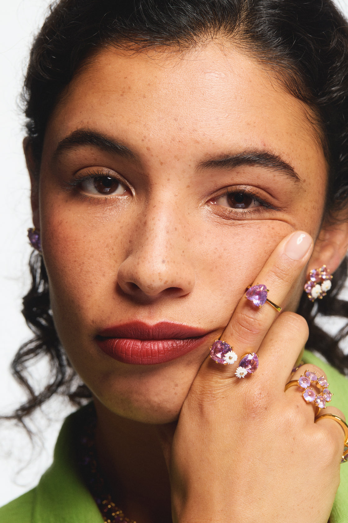 Lavender Diamantine square and heart-shaped stone you and me adjustable ring with daisies