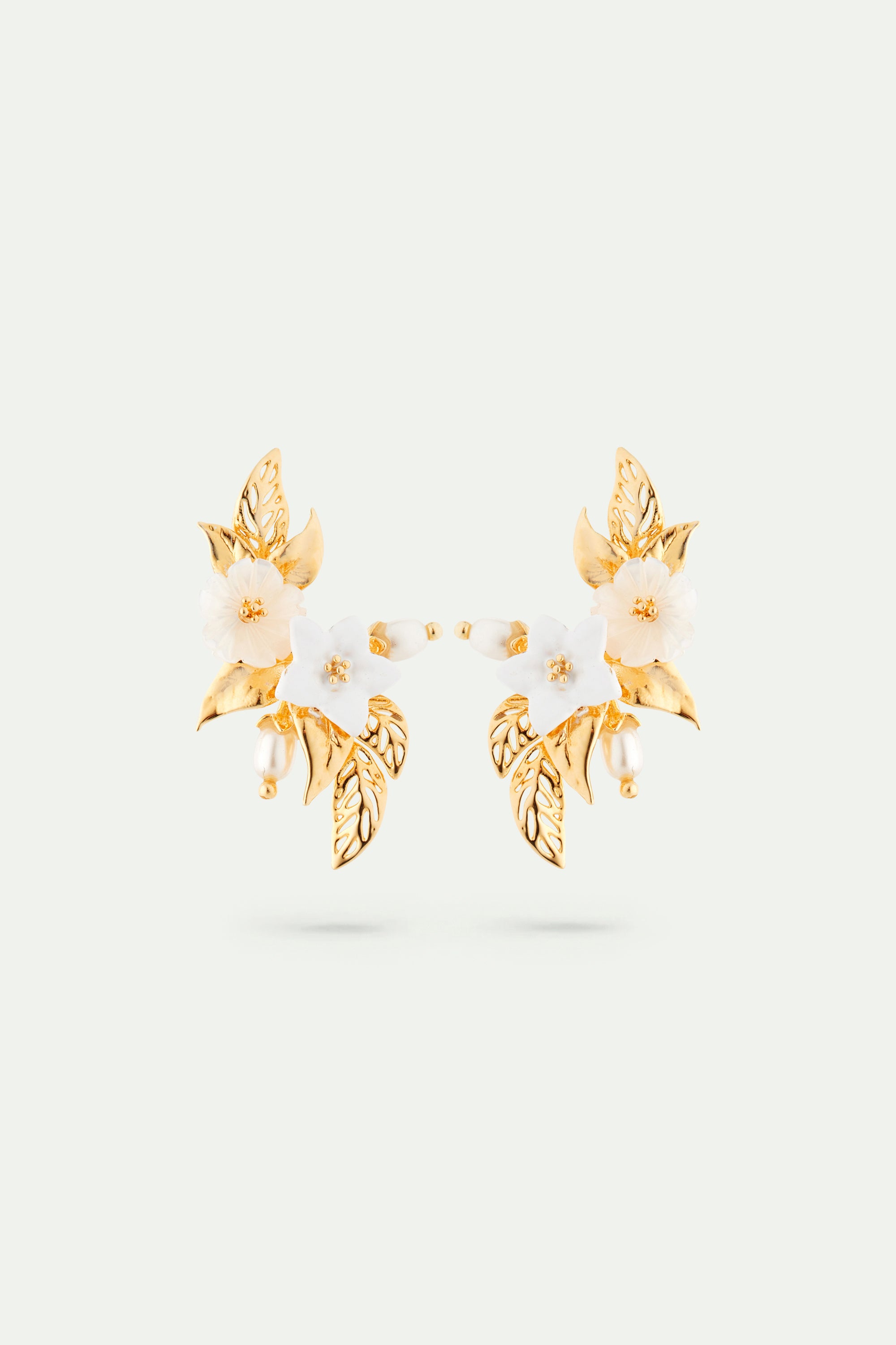 Boucles d'oreilles jasmin officinal blanc et feuilles dorées à l'or fin