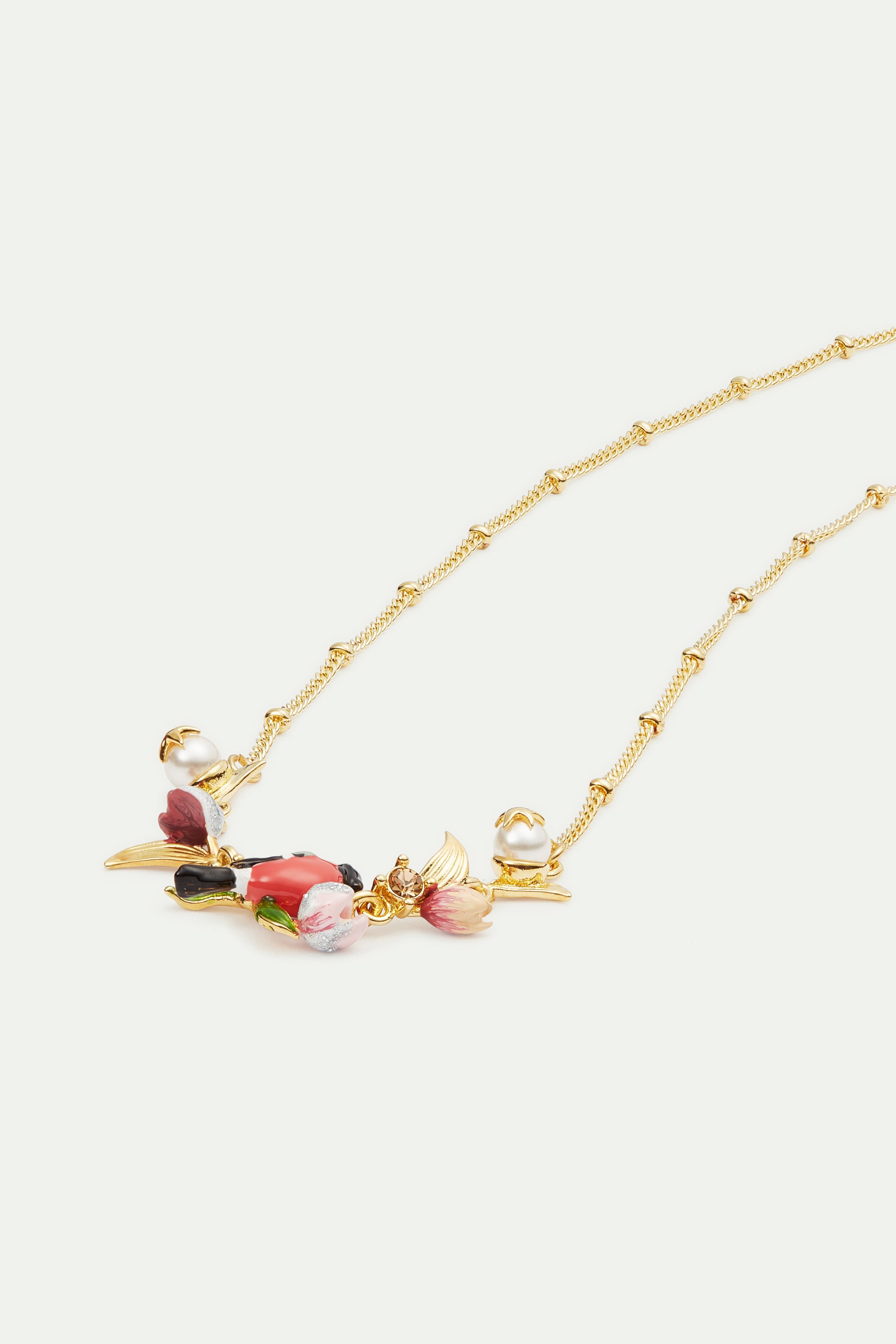 Collier plastron fleurs d'hellébore et bouvreuil pivoine