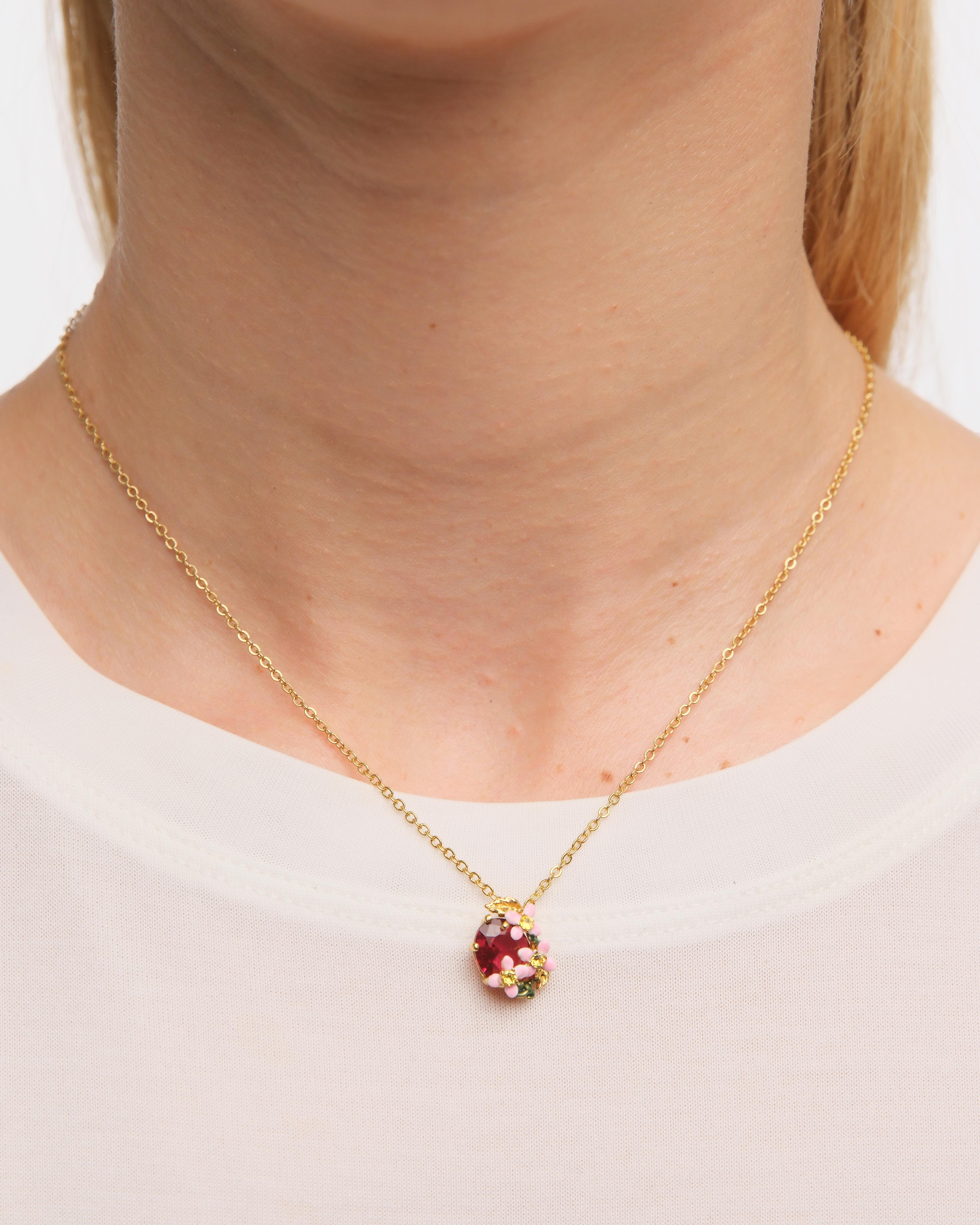 Collier pendentif verre facetté rose et fleurs roses