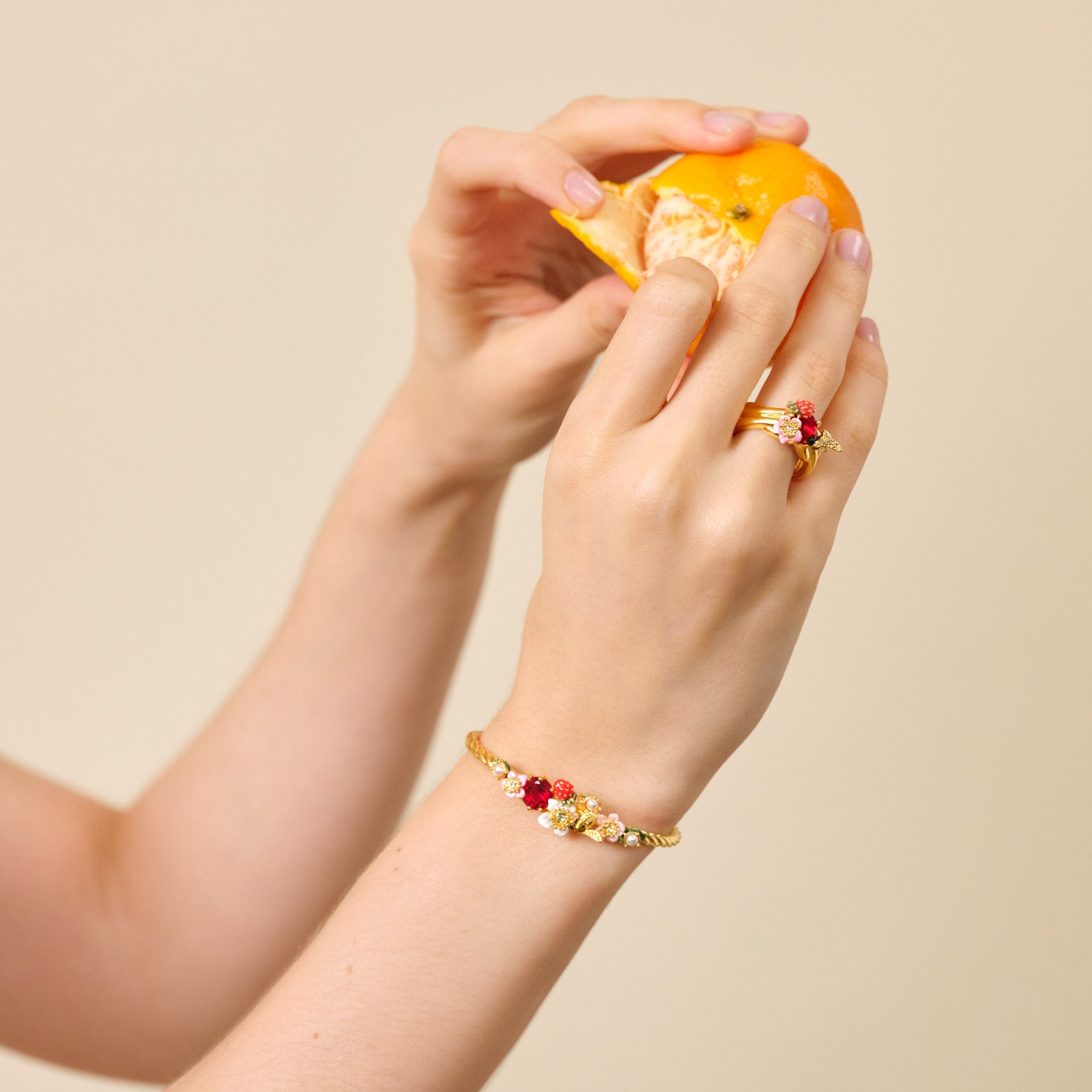 Spring burst bangle bracelet