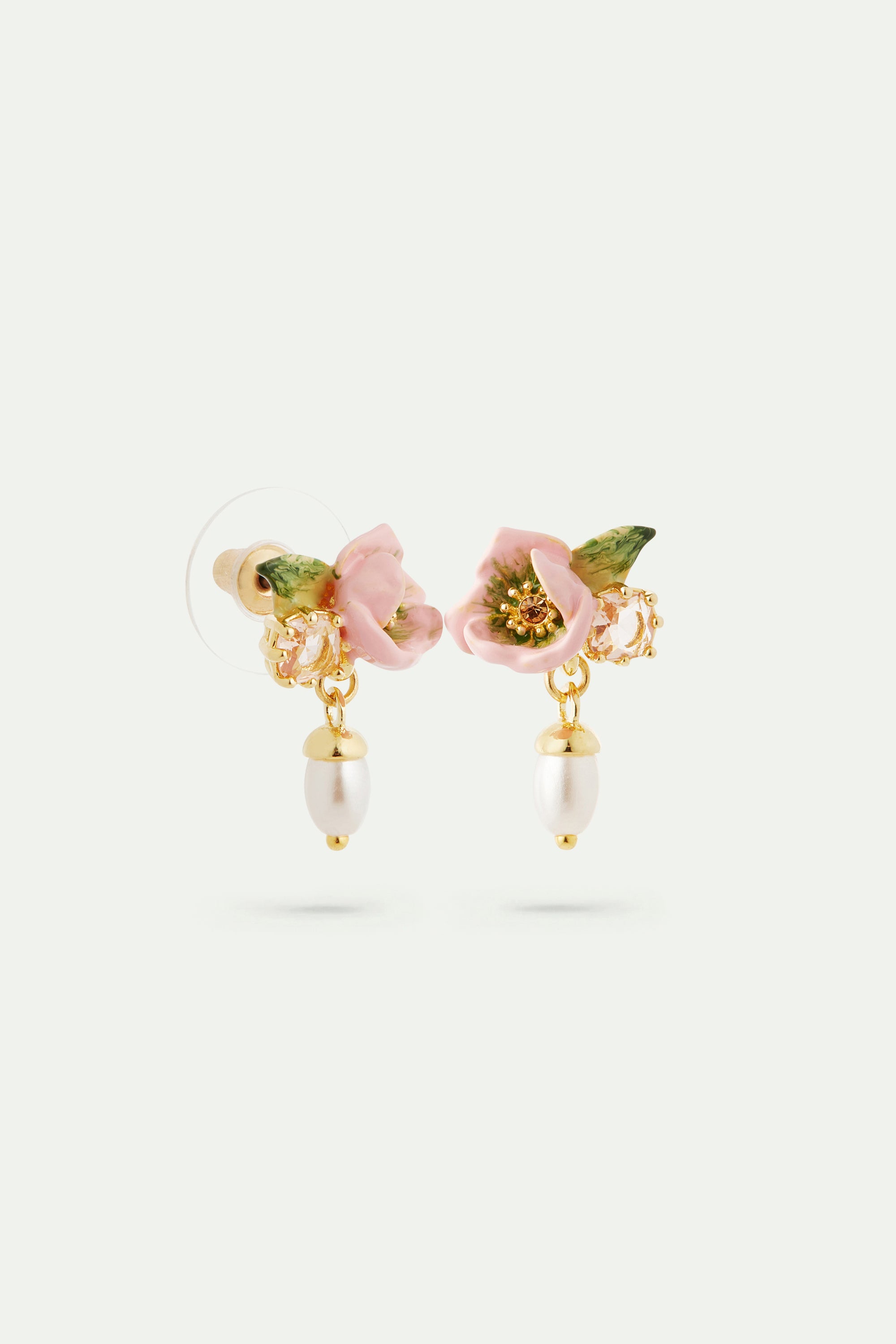 Boucles d'oreilles tiges fleur d'hellébore rose de Noël et perle fantaisie