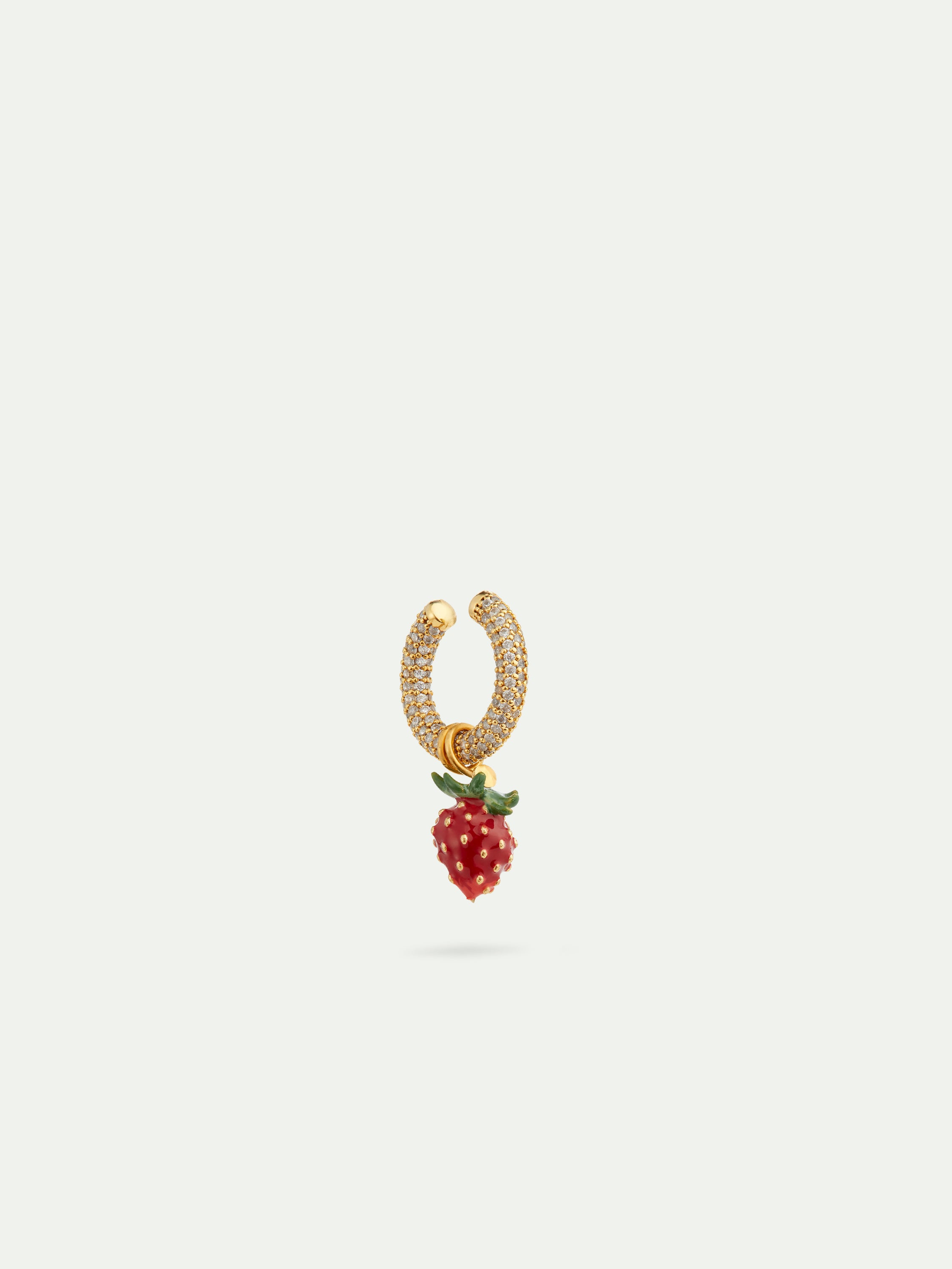 Boucle d'oreille ear cuff blanc et fraise