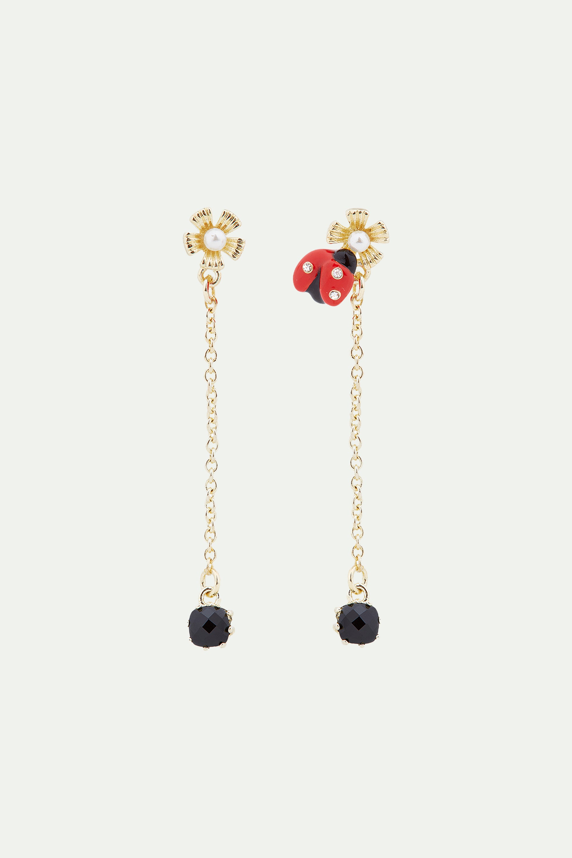 Boucles d'oreilles tiges pendantes coccinelle butinant une anémone et verre facetté