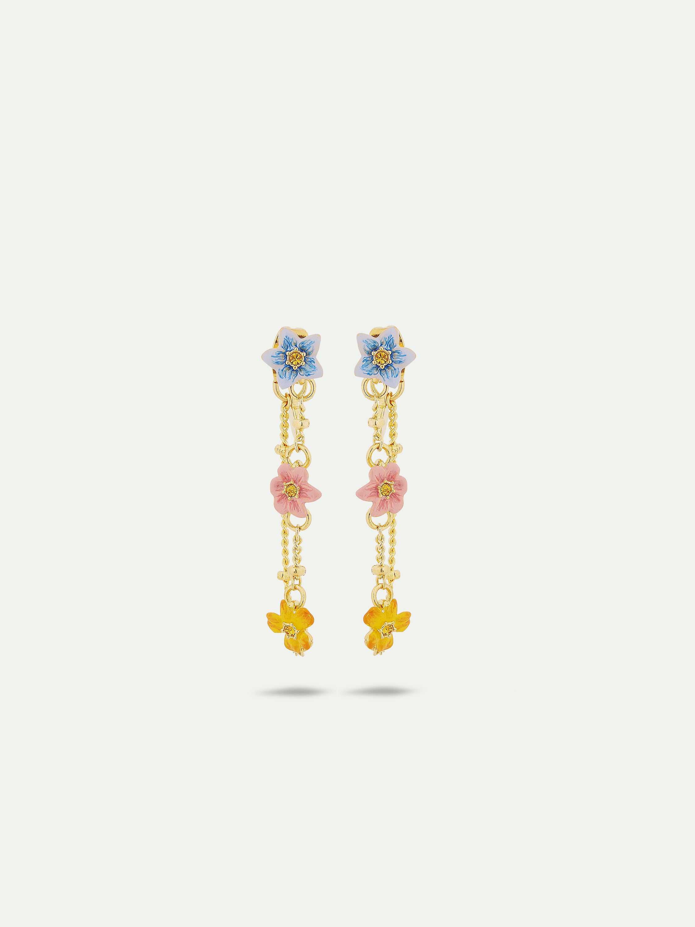 Boucles d'oreilles tiges pendantes avec 3 fleurs de jasmin colorées