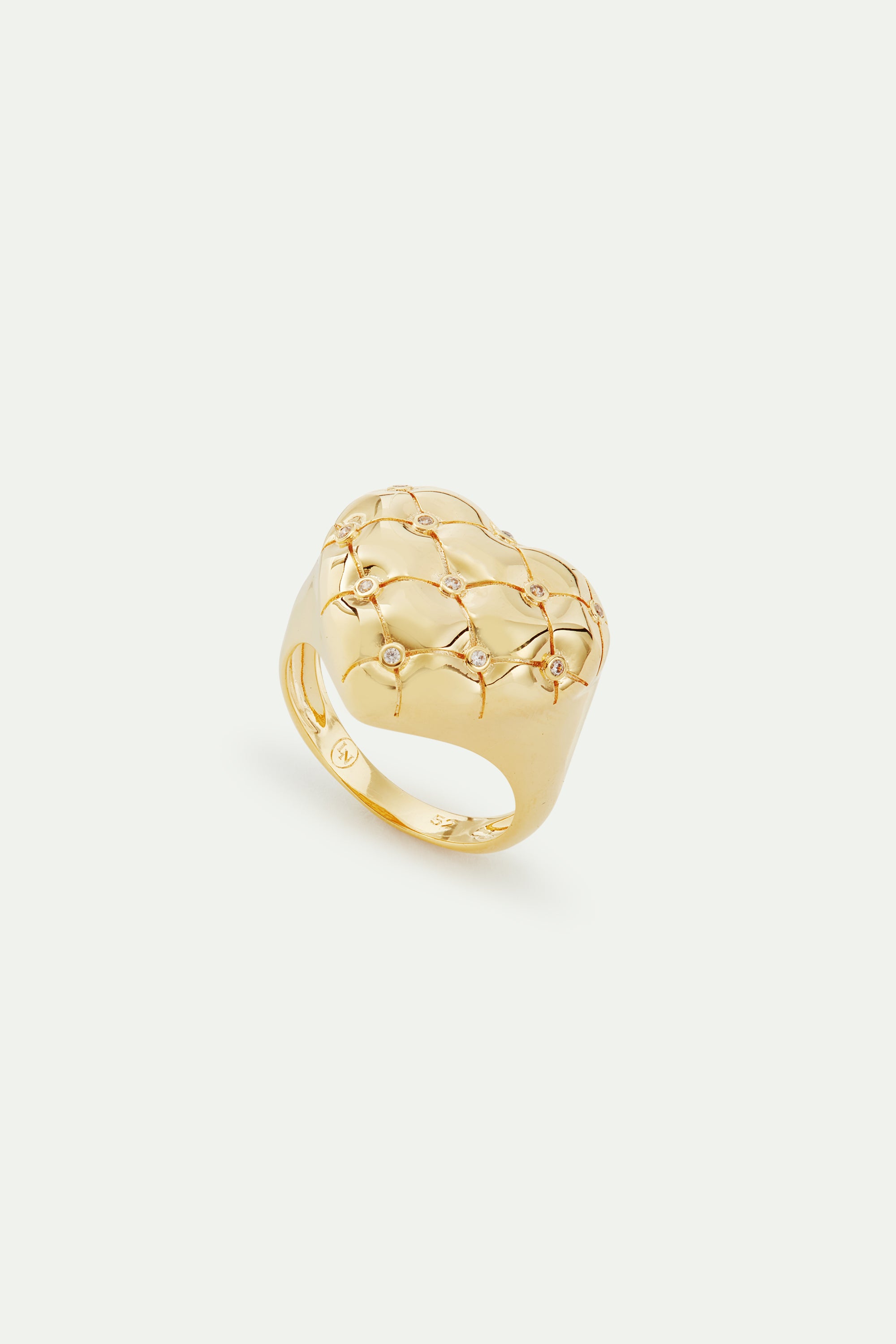 Bague coeur doré matelassé et orné de cristaux