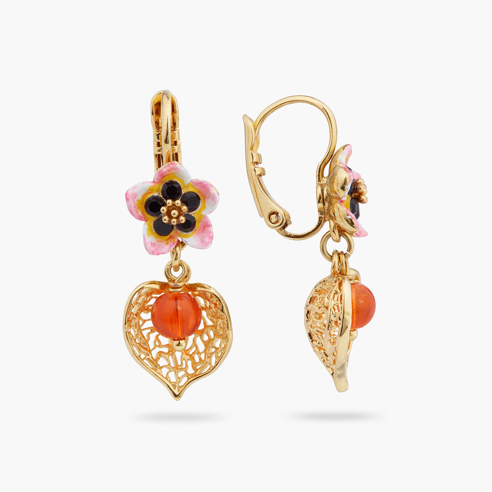 Pendientes dorminolas colgantes, flor de tiaré y physalis