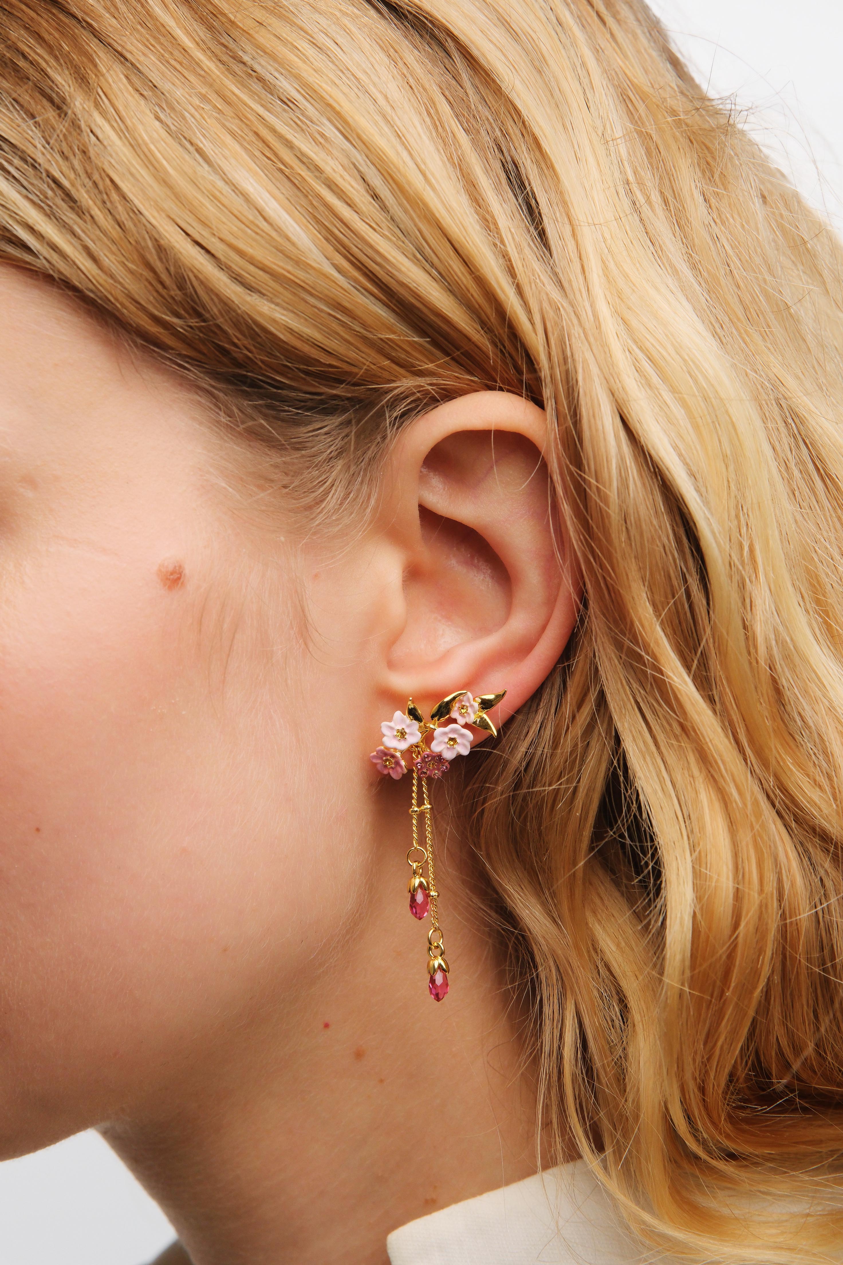 Boucles d'oreilles tiges pendantes fleurs de jasmin roses