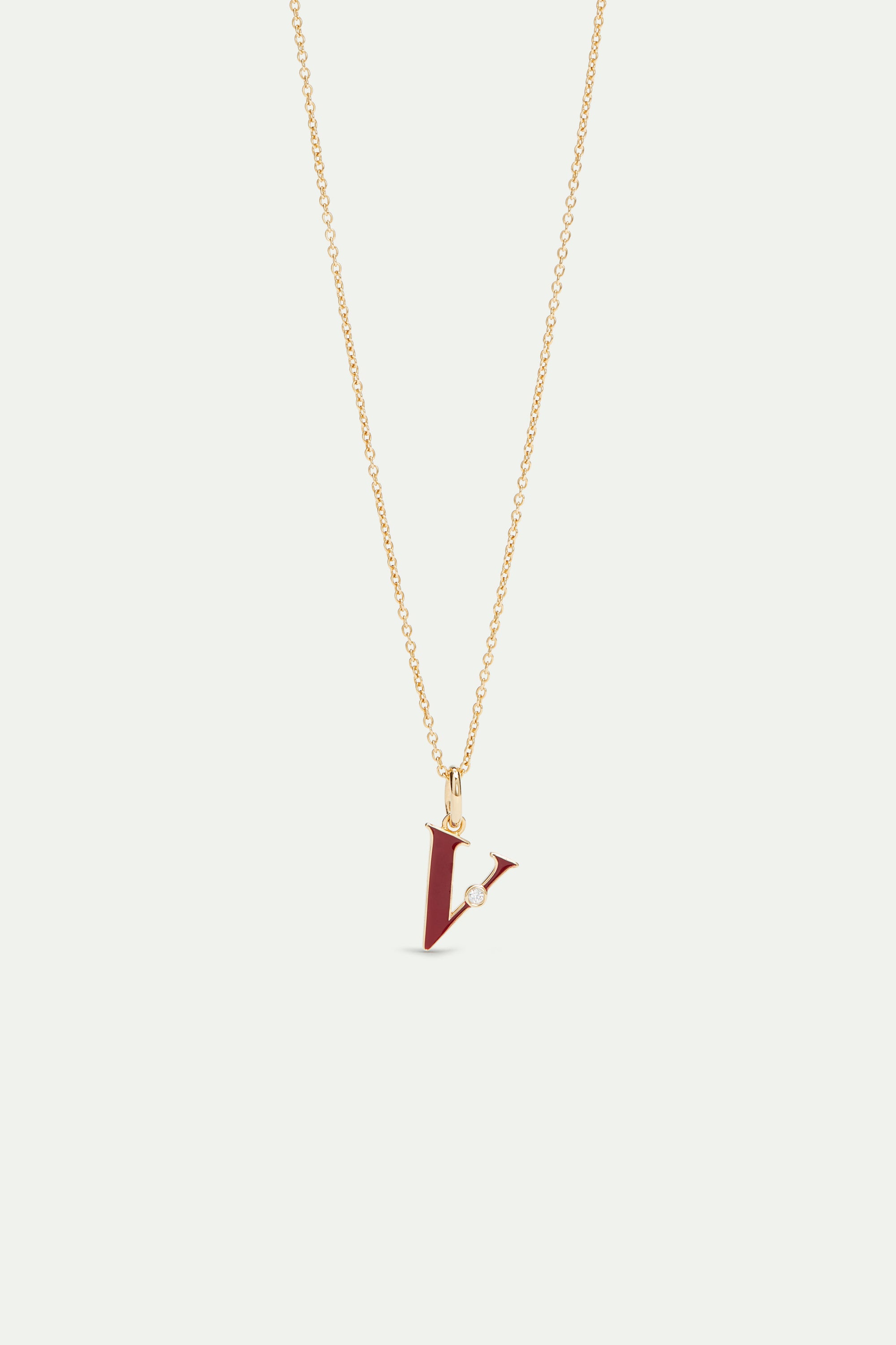 Collier pendentif lettre V