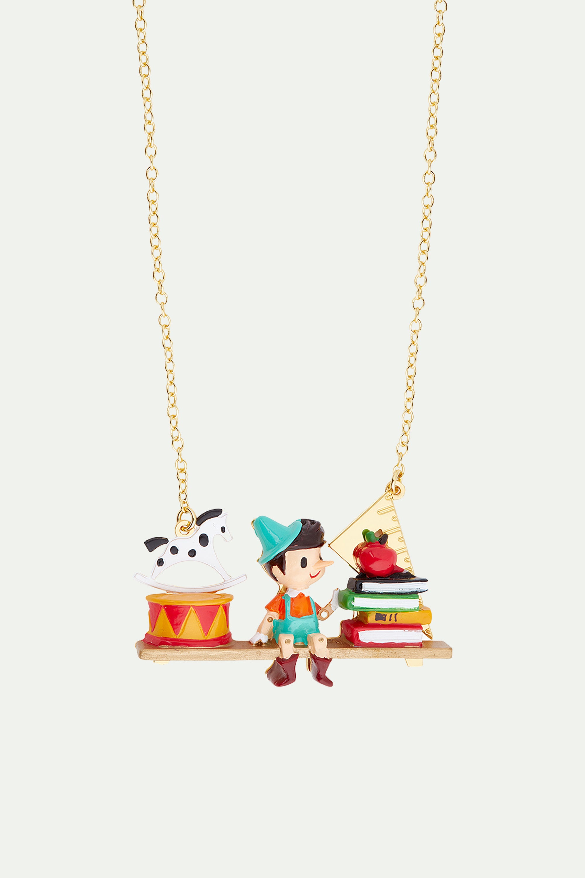 Collier plastron Pinocchio et jeux