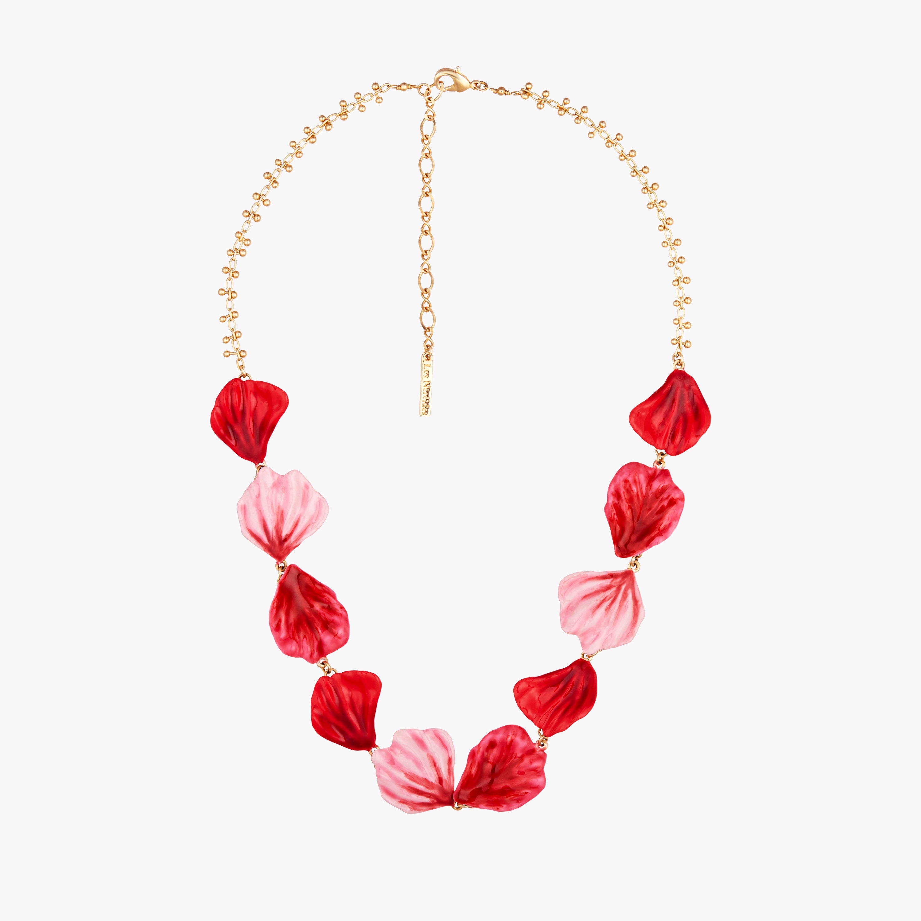 Collier plastron pétales de roses